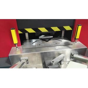 Steeel Panel / Box Angle Forming CNC Corner Former Machine Bending 90 Degree