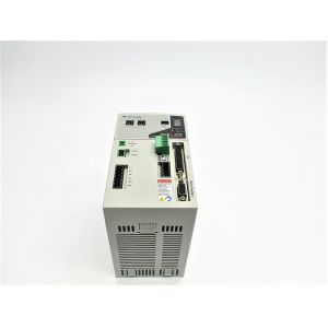 ALLEN-BRADLEY 2093-AC05-MP5 Kinetix 2000 Integrated Axis Module and Axis Module