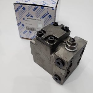 Komatsu PC200-7 Excavator Hydraulic Valve , 702-21-09147 Pressure Reducing Valve