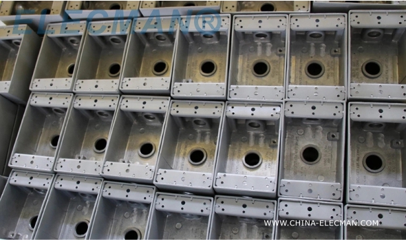 Outside 1 Gang Deep Weatherproof Outlet Boxes Aluminum With 3 Holes