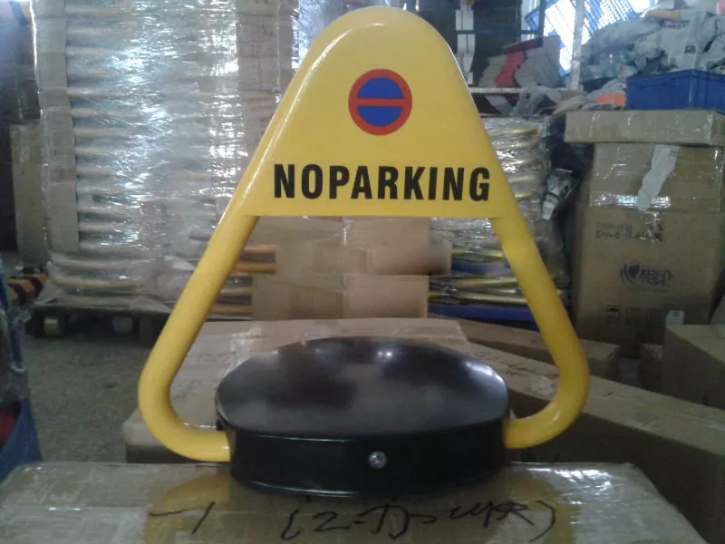 Waterproof Automatic Car Parking Barrier Energy Saving Parking System Lock IP67