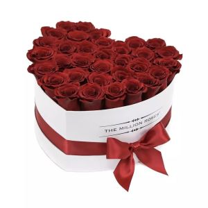 Real rose New Arrival 2021 Real Preserved Roses Heart Shape Acrylic Box Gift For