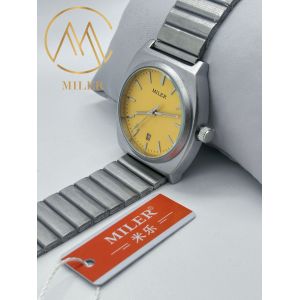 China Sleek Black Silicone Strap Digital Sport Watch For Men And Women With Quartz Movement on sale