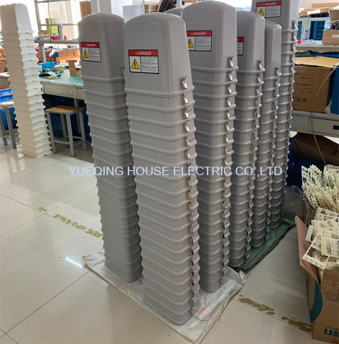 Plastic Center Pivot Tower Box Long Working Lifespan Grey Black Color