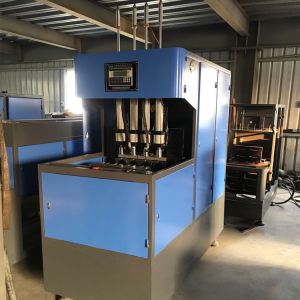 Semi Automatic PET Bottle Making Machine with Advanced Technology and 1.8X0.7X1