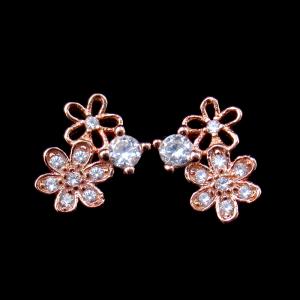 China Beautiful 925 Silver Gold Plated Earrings , Flower Pearl Earrings Stud on sale
