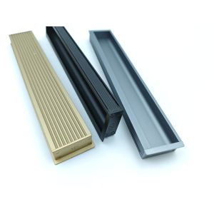 Modern, simple embedded handles – available in dark colors. Ideal for use in