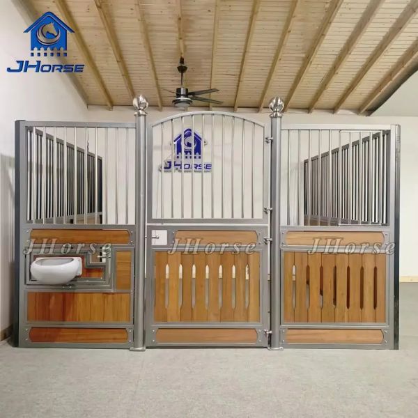 High Quality European Style Stables Galvanized Bamboo Filling Permanent Stables