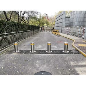 304 Stainless Steel Automatic Bollards With LED Light System Integration