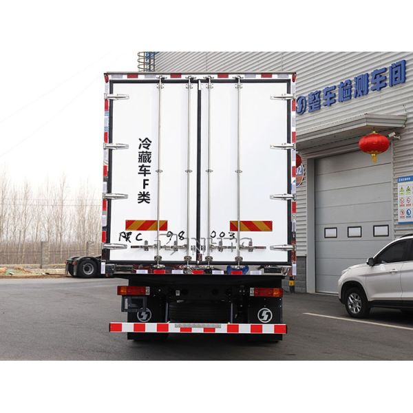 Shacman E6 Refrigerator Van Truck 18 Tons Freezer Cargo Van Truck For Vegetable And Fruit