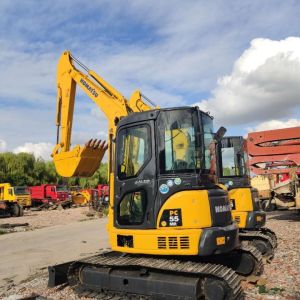 China Used Komatsu Excavator PC55  Secondhand 5.5ton Small Type Mini Crawler Digger on sale