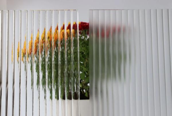 Laminated Translucent Glass Frosted Glass Acid-Etched Glass Toughened Figured