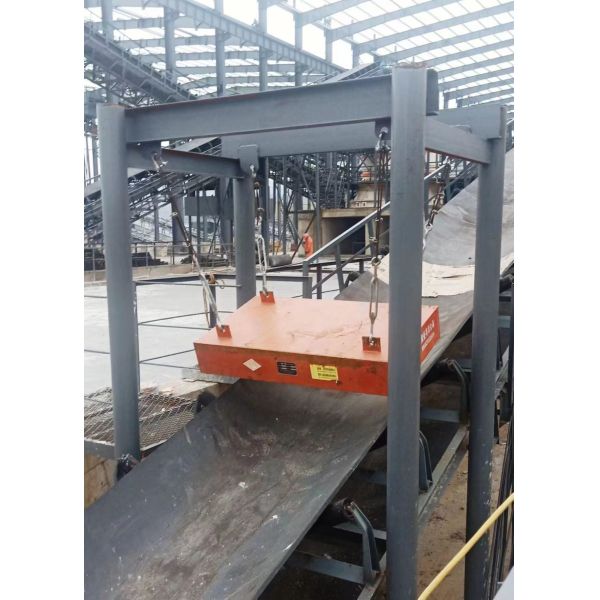 Effortless Suspended Permanent Magnetic Iron Remover / Magnetic Separator