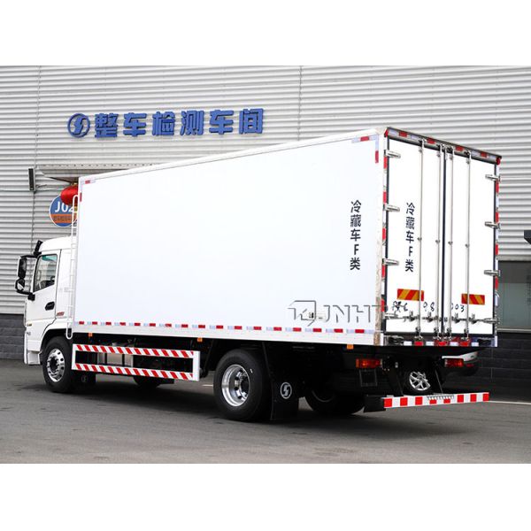 Shacman E6 Refrigerator Van Truck 18 Tons Freezer Cargo Van Truck For Vegetable And Fruit