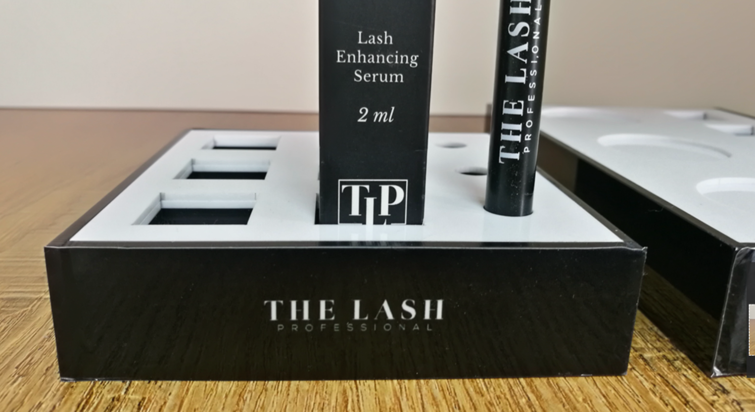 Easy Eye Lash Extension Cosmetics Acrylic/Plastic Display Holders with 3 Round Holes