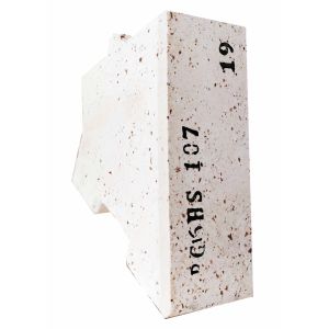 China Lightweight Anti Corrosion Silica Insulating Brick For Industrial Furnance on sale