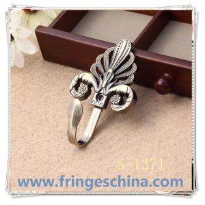 High quality classical customized metal curtain hooks for home decorations