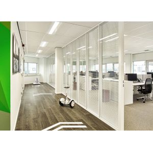 Electrically Double-glazed Louver Glass Partitions Wall Black Frame White Blinds