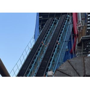 11-84 m3/h Sidewall Belt Conveyor Inclined Bucket Conveyor For Bulk Material