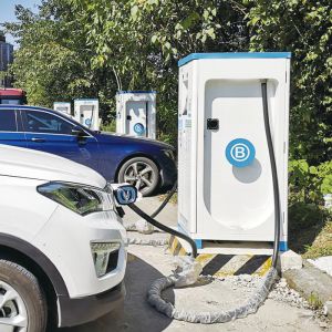 Quick DC EV Chargers Single Gun ODM OEM With Advertising Display Screen