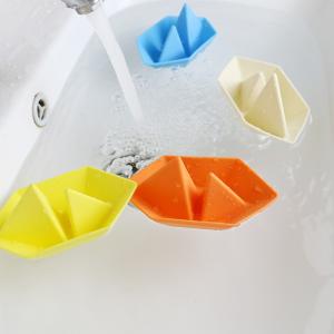 China Floating Bath Silicone Boat Set Water Toys Bpa Free Food Grade on sale