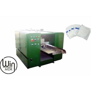 180pcs/Min Gauze Folding Machine , 2000kgs Self Folding Machine