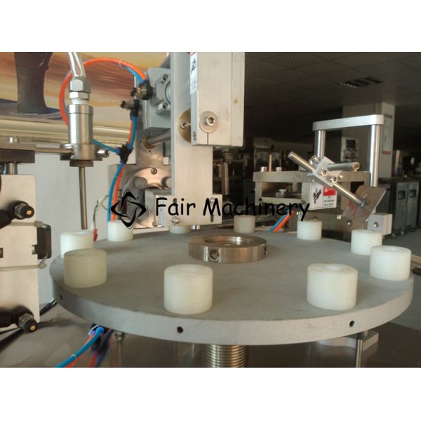 AC220V 20pcs/min Ultrasonic Tube Sealing Machine 0.8Mpa Cosmetic Tube Filling