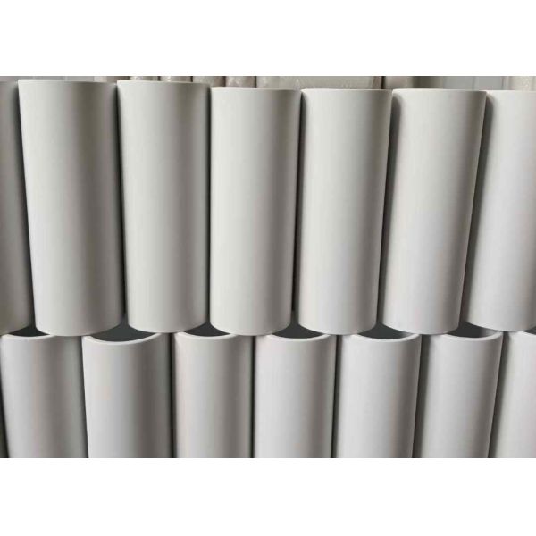 20 KV/mm Breakdown Voltage Al2O3 Ceramic with Thermal Expansion 7.2 X 10-6/K and