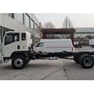 4x2 SINOTRUK HOWO Refrigerated Truck 140HP RHD 95km/H