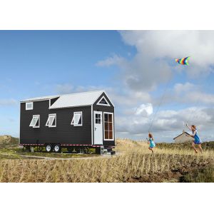 Mini Lightweight Prefabricated Tiny House Hotel Unit Orange Black Mobile House