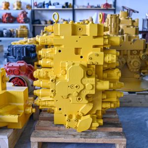 China 723-47-26104 723-47-26102 723-47-26101 723-47-26103 723-47-26105 For Komatsu PC360-7 PC300-7 PC350-7 PC300LC-7 EXCAVATORS PARTS Hydraulic MAIN CONTROL VALVE aftermarket Original on sale
