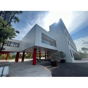 50-Year Guarantee Steel Structure Bridge with Rolling Door