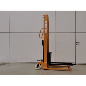 Small Manual Hydraulic Fork Stacker 1 Ton 2 Tons Lifting And Transporting Truck