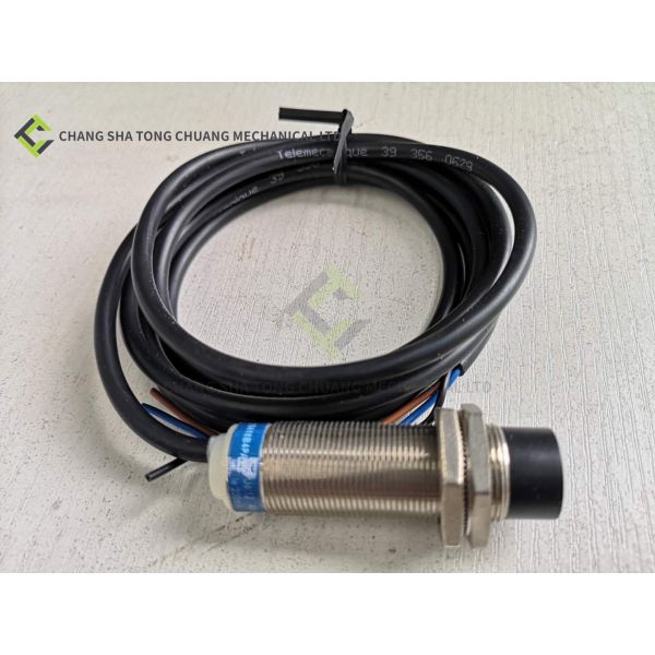Quality Proximity Switch XS618B4NAL2 for Zoomlion Concrete Pump Truck Mounted Pump Trailer Pump Accessories wholesale