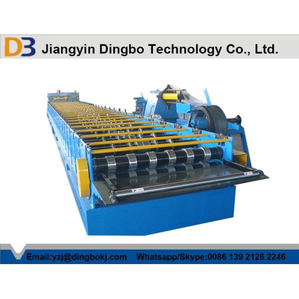 Quality Cutting Blade Cr12 Metal Floor Deck Roll Forming Machine With 380V / 50Hz / 3 Phase wholesale