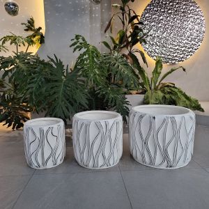Textured Surface Round Fiber Clay Planter With 5-6 Years Outdoor Life Time