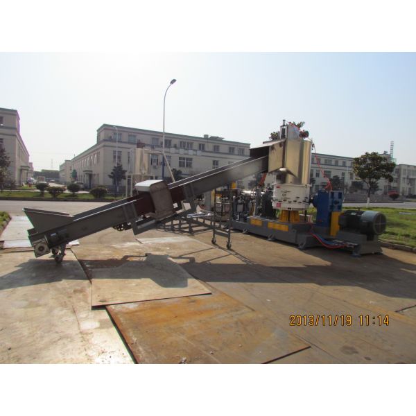 Cutting Compaction 130mm Screw One Stages Wet Granulation Machine