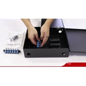 MTP-LC Cassette Module with Zirconia Ceramic Sleeves Aluminium Body and MTP/MPO