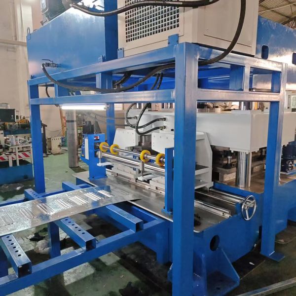 High Accuracy Cable Tray Forming Machine Vertical Split Body Installation Form