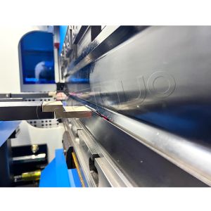 GENUO ETC-16 CNC Control Y1/Y2/X-Axis Semi-Automatic 40T/63T/80T/100T/125T/160T