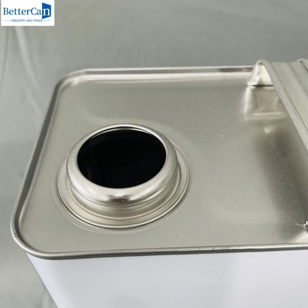 Quality Engine Oil Metal Handle 4 Liter Empty Tin Cans With Metal Cap ODM 1 Gallon Pacakge wholesale