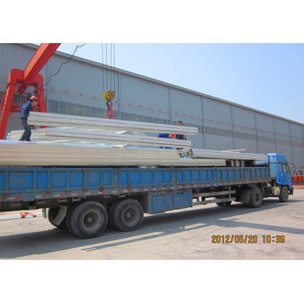 Prefabricated Steel Workshop Building with EPS Sandwich Panels