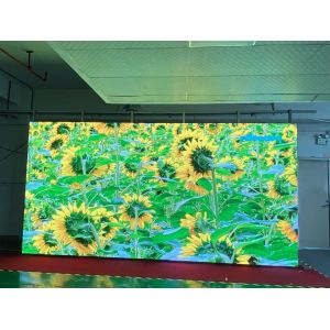 China 1R1G1B Indoor Rental LED Display 640X640mm Die Casting Aluminum Cabinet P2.5 LED Screen on sale