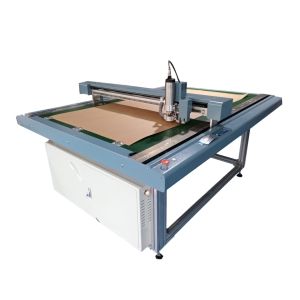 Professional KAEMI PVC Epoxy Resin Board Routing Machine for Apparel Template