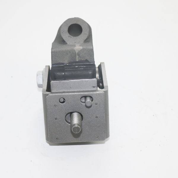 Quality Ford Import Ranger 2018 Steel Belt Bracket Engine Mount L-Type FD-030092/UC9M-39-050T-M1/AB39-6B032-A/J/UF9S-39-050A wholesale