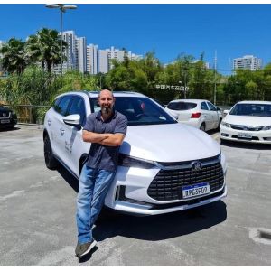 2023 BYD Tang Ton DM-p Red-Black 7-Seater PHEV with 215km Range from Electric