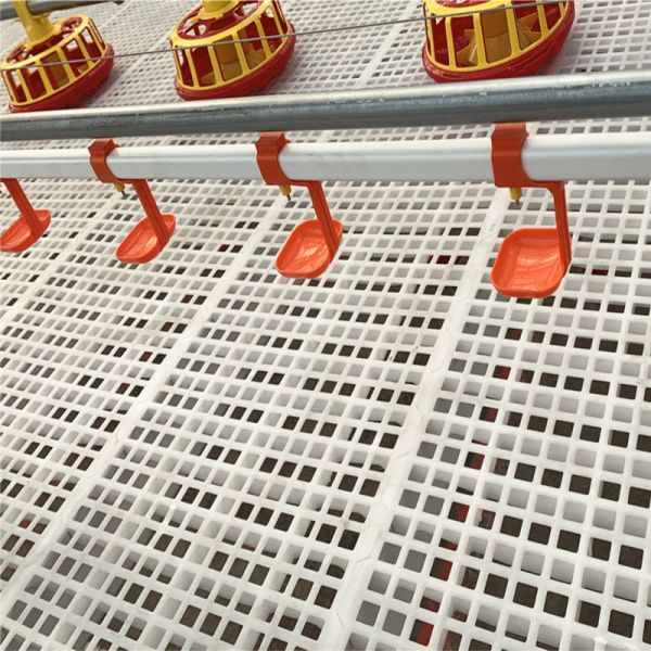 4m/Set Poultry Nipple Drinker For Chicken , SONCAP 360D Nipple System In Poultry