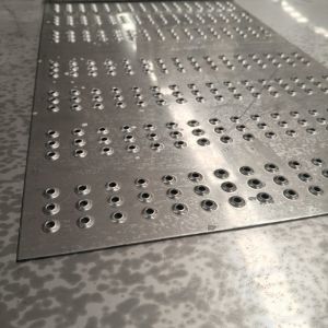 Round Rectangular Hole Shapes Perforated Metal Plate Customized