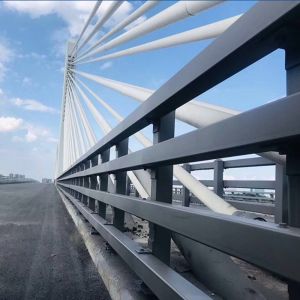 Customized Color Highway Guardrail Bridge Guardrail with Hot Dip Galvanized