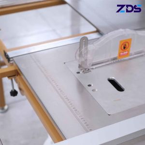 120*98cm Platform Industrial Sliding Table Saw For Plate Cutting